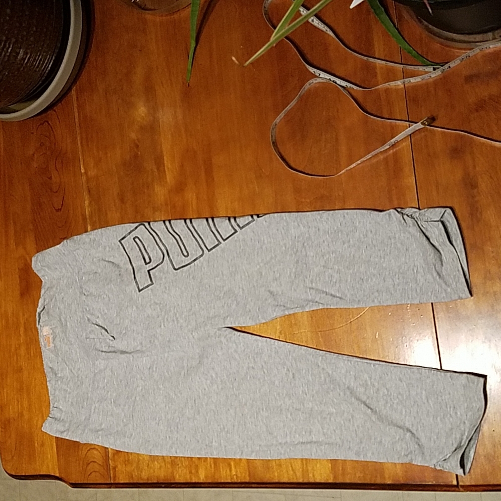 Like new PUMA Drycell Athletic Ruched Legging